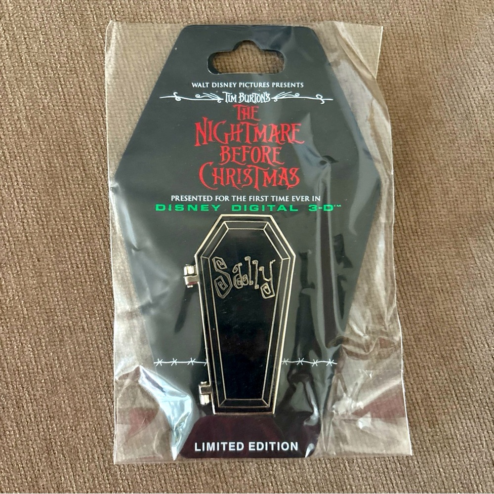 LIMITED EDITION The Nightmare Before Christmas 3D Sally Coffin